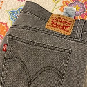 Levi’s straight wedgie